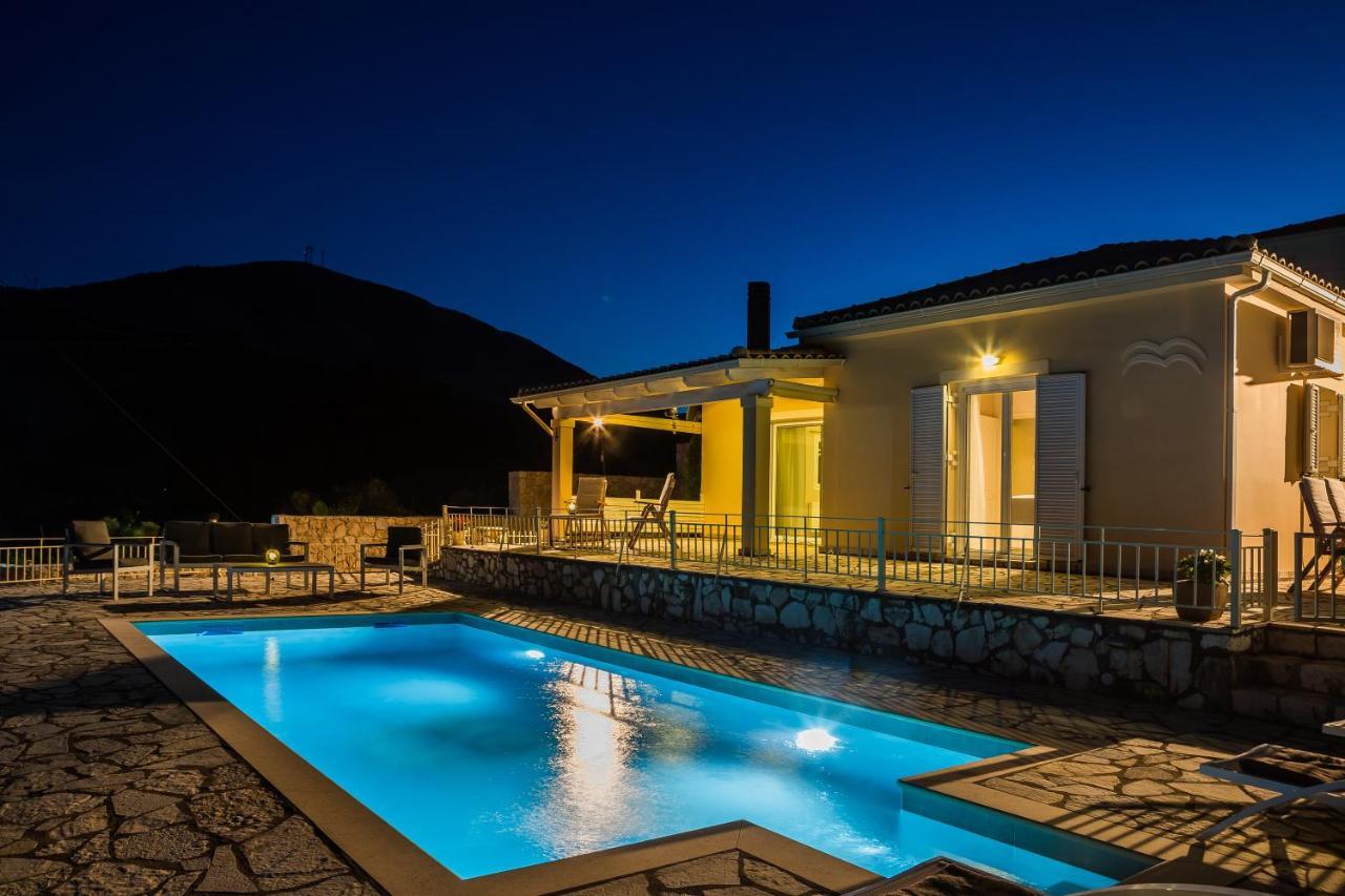 Villa Irida Agia Efimia Exterior photo