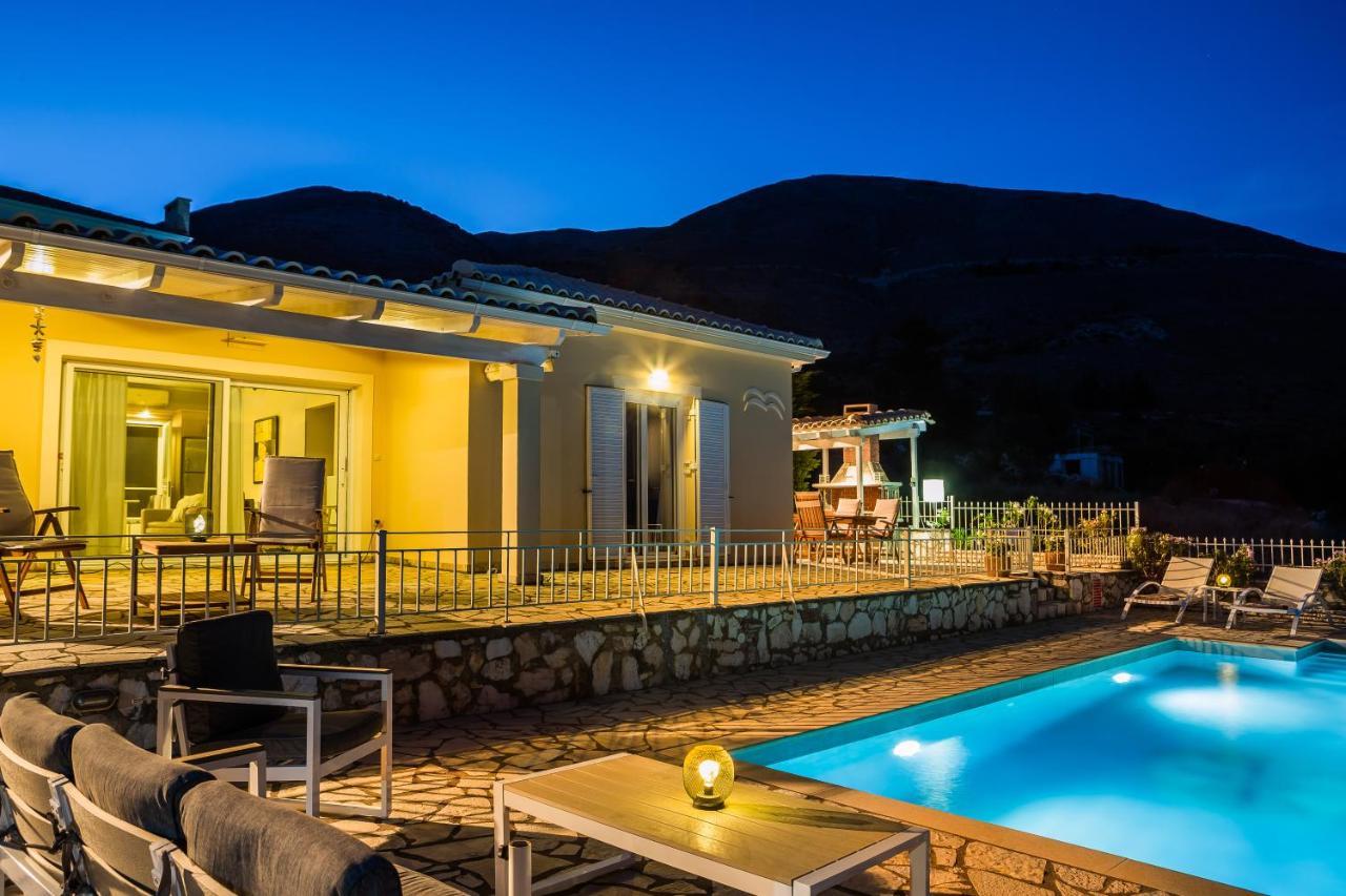 Villa Irida Agia Efimia Exterior photo